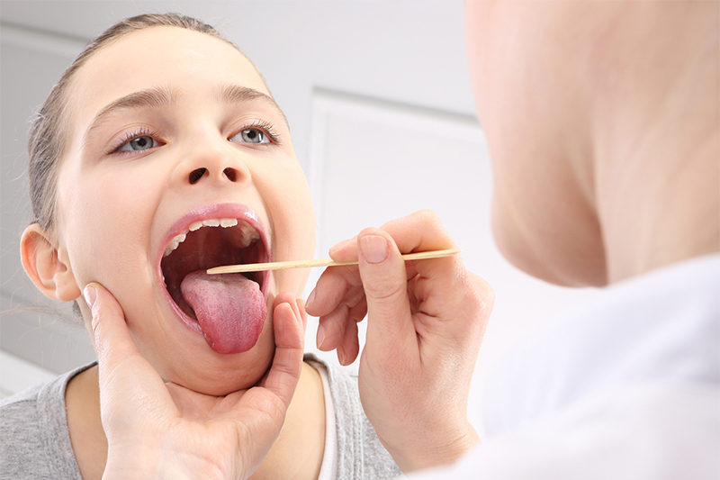 5 signs your sore throat could be serious