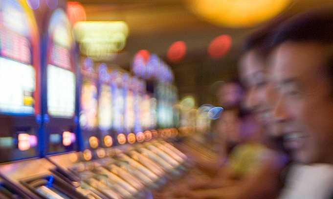 Aprueban el proyecto de ley que proh&iacute;be fumar en bingos y casinos bonaerenses 