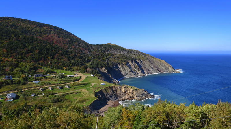 Ofrecen trabajo y tierras gratis en una isla de Canad&aacute;