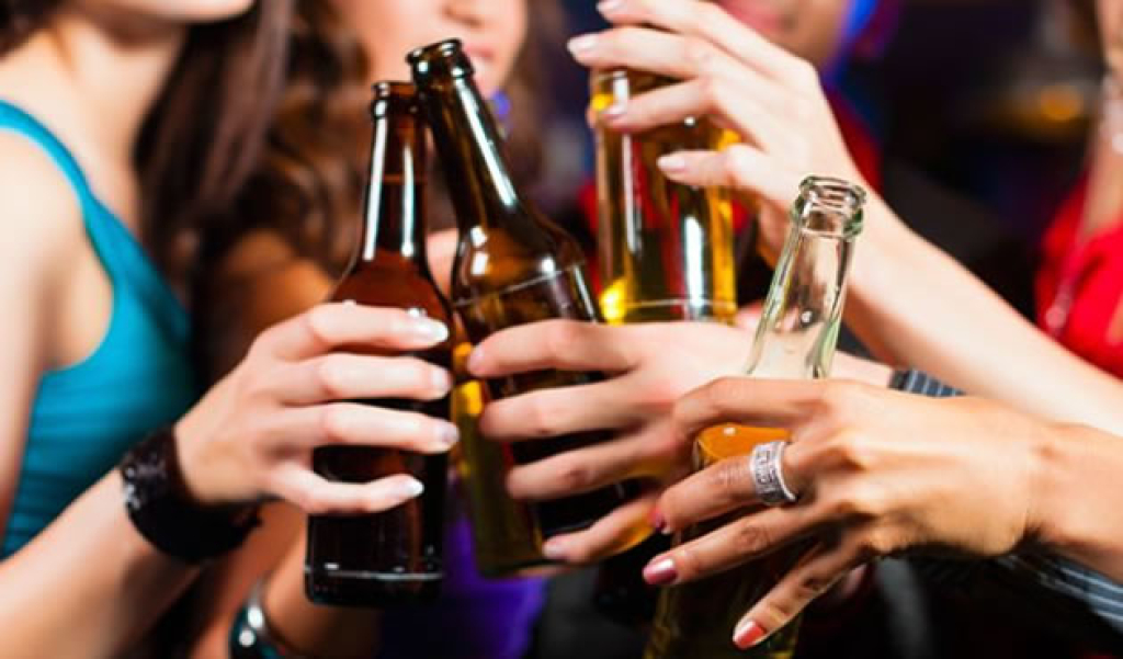 El alcohol aumenta el riesgo de c&aacute;ncer de mama