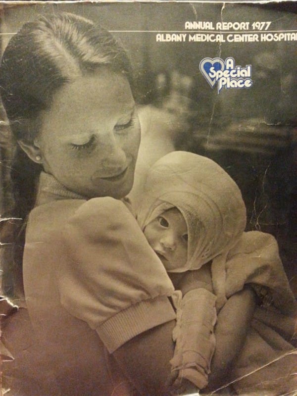 En 1977 una enfermera cuid&oacute; a esta beb&eacute; quemada y 38 a&ntilde;os despu&eacute;s sucedi&oacute; esto